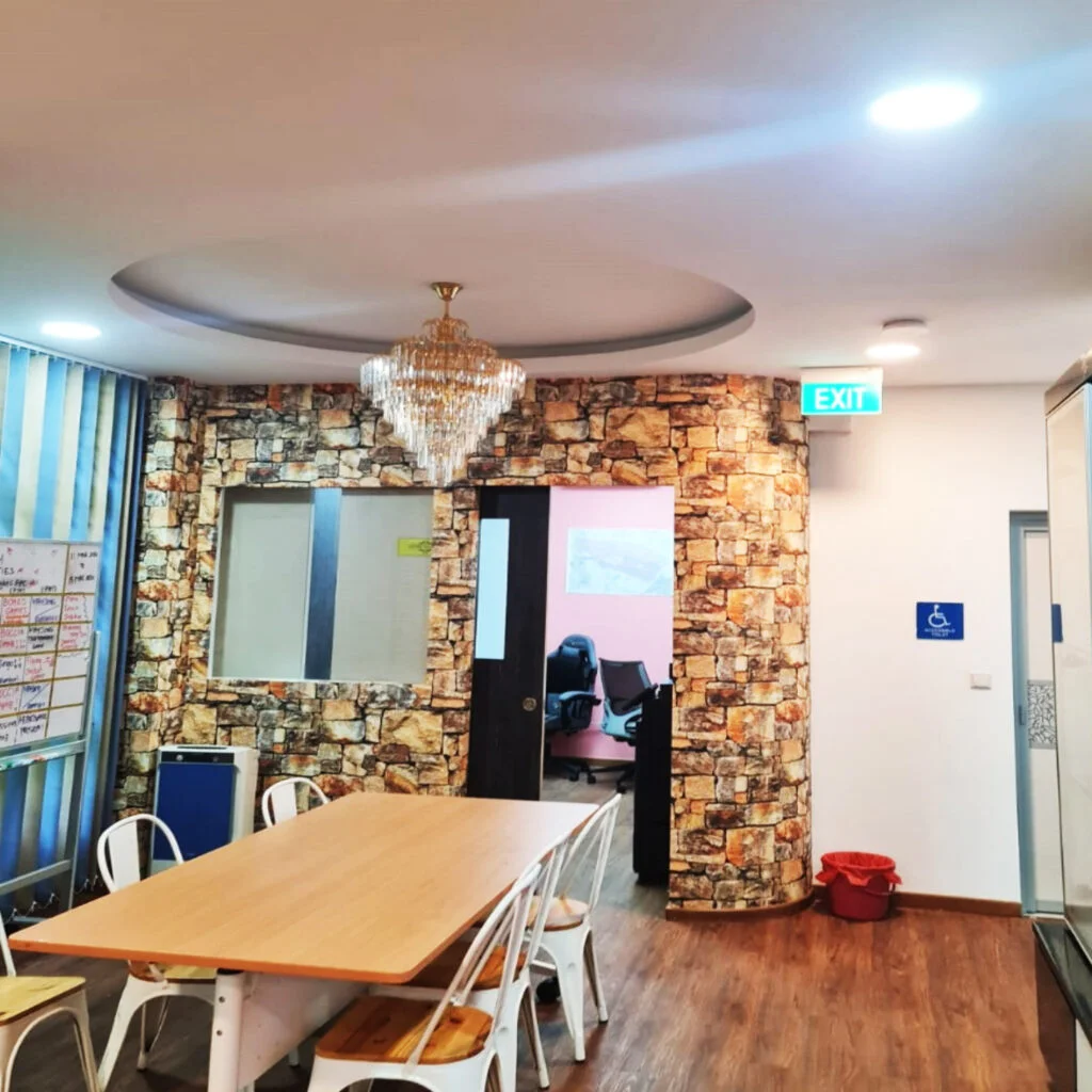 leading renovation companies in Singapore | Kitchen cepinet penal